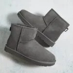 UGG Classic Mini