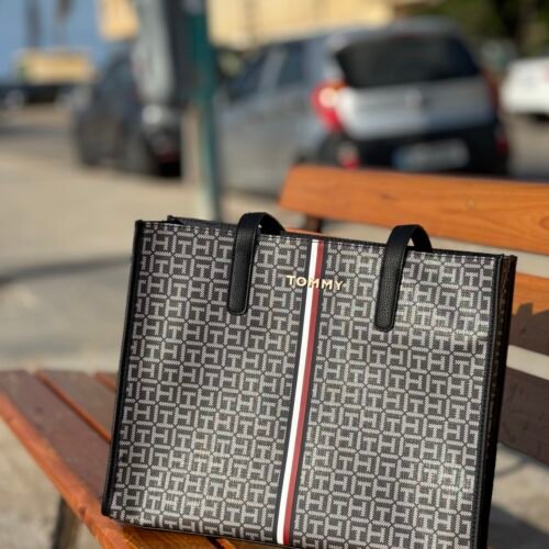 Tommy Hilfiger HandBag