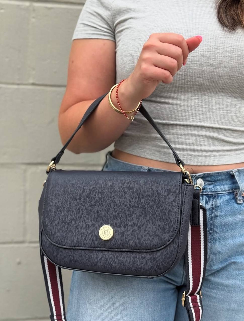 photo_2025-08-15_11-51-08 Tommy Hilfiger Cross Bag - Image 1