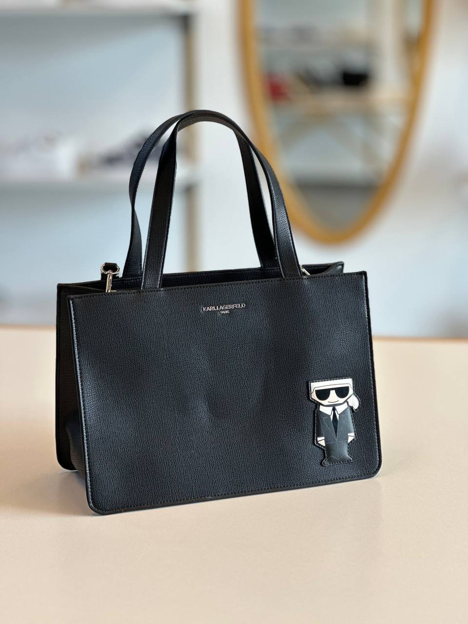 photo_2025-09-25_15-05-40 Karl Lagerfeld Handbag - Image 1