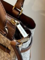 Michael Kors Mini Cross bag - Image 4