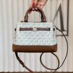 Michael Kors Mini Cross bag