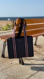 Tommy Hilfiger Handbag - Image 4