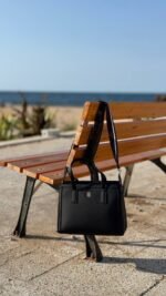 Tommy Hilfiger Handbag - Image 5