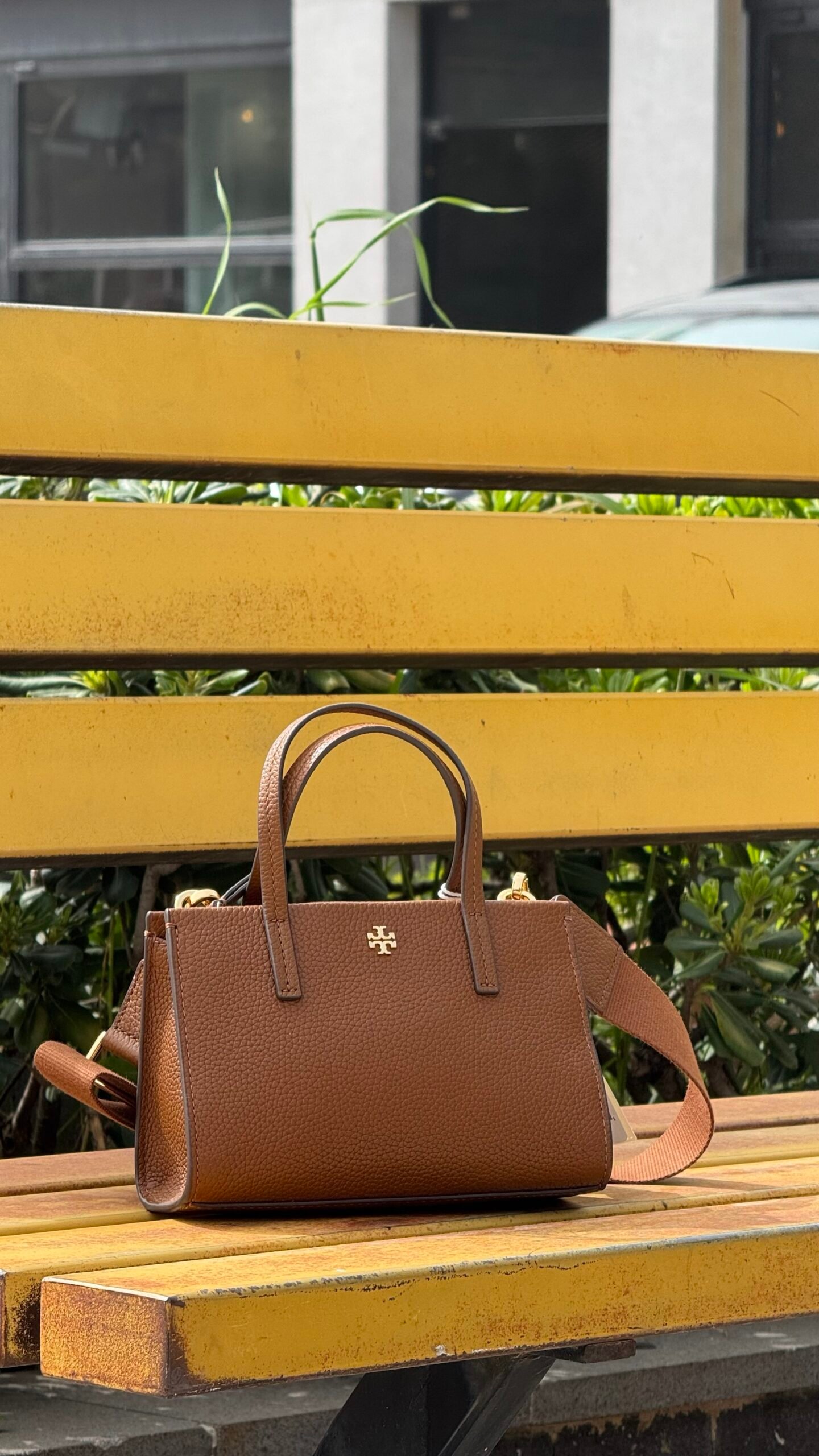 img_2007-2 Tory Burch Tote Bag - Image 1