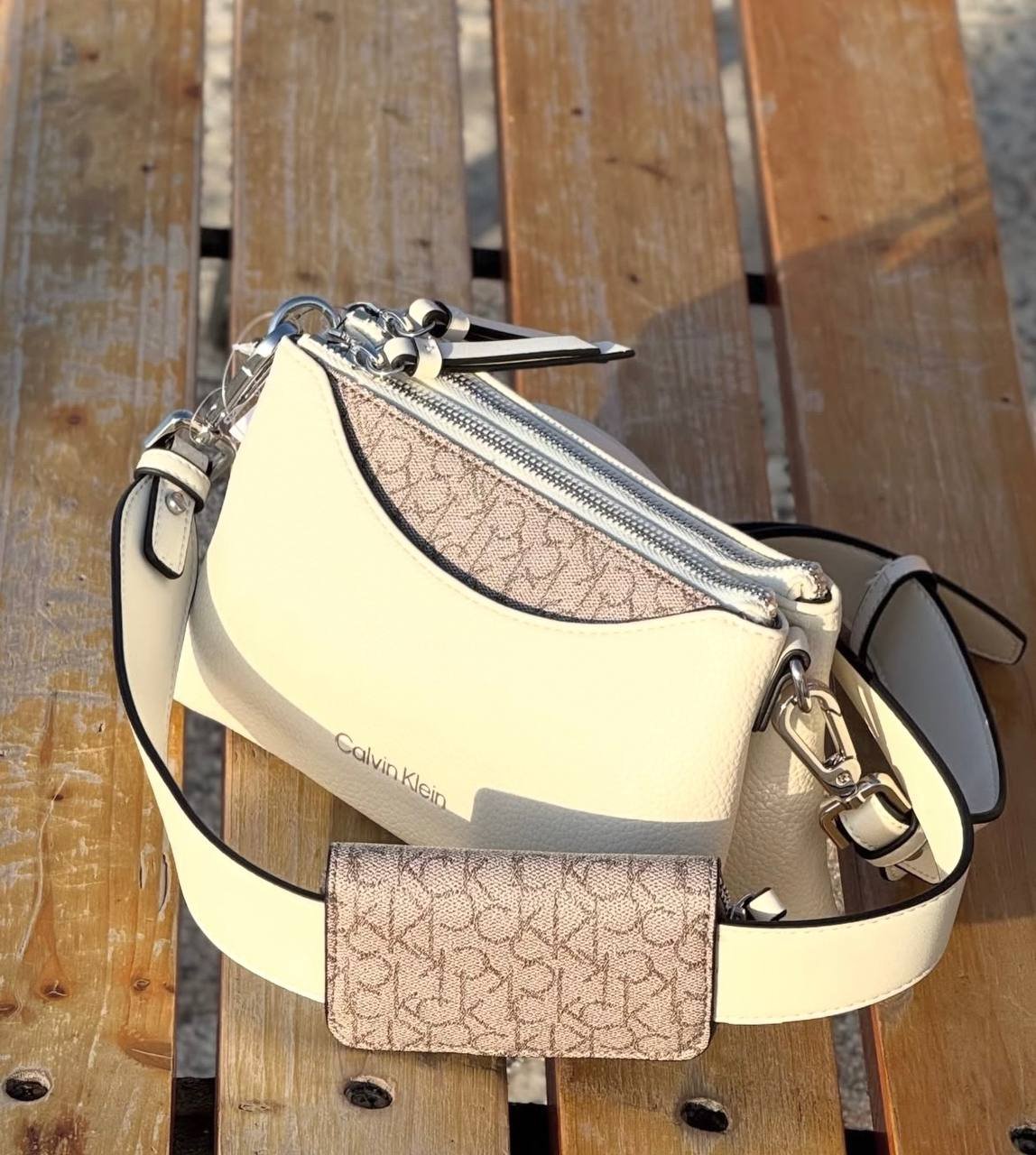 photo_2026-01-07_10-57-23 Calvin Klein Cross Bag - Image 1