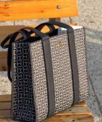 Tommy Hilfiger Handbag - Image 2