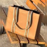Tommy Hilfiger Handbag - Image 4