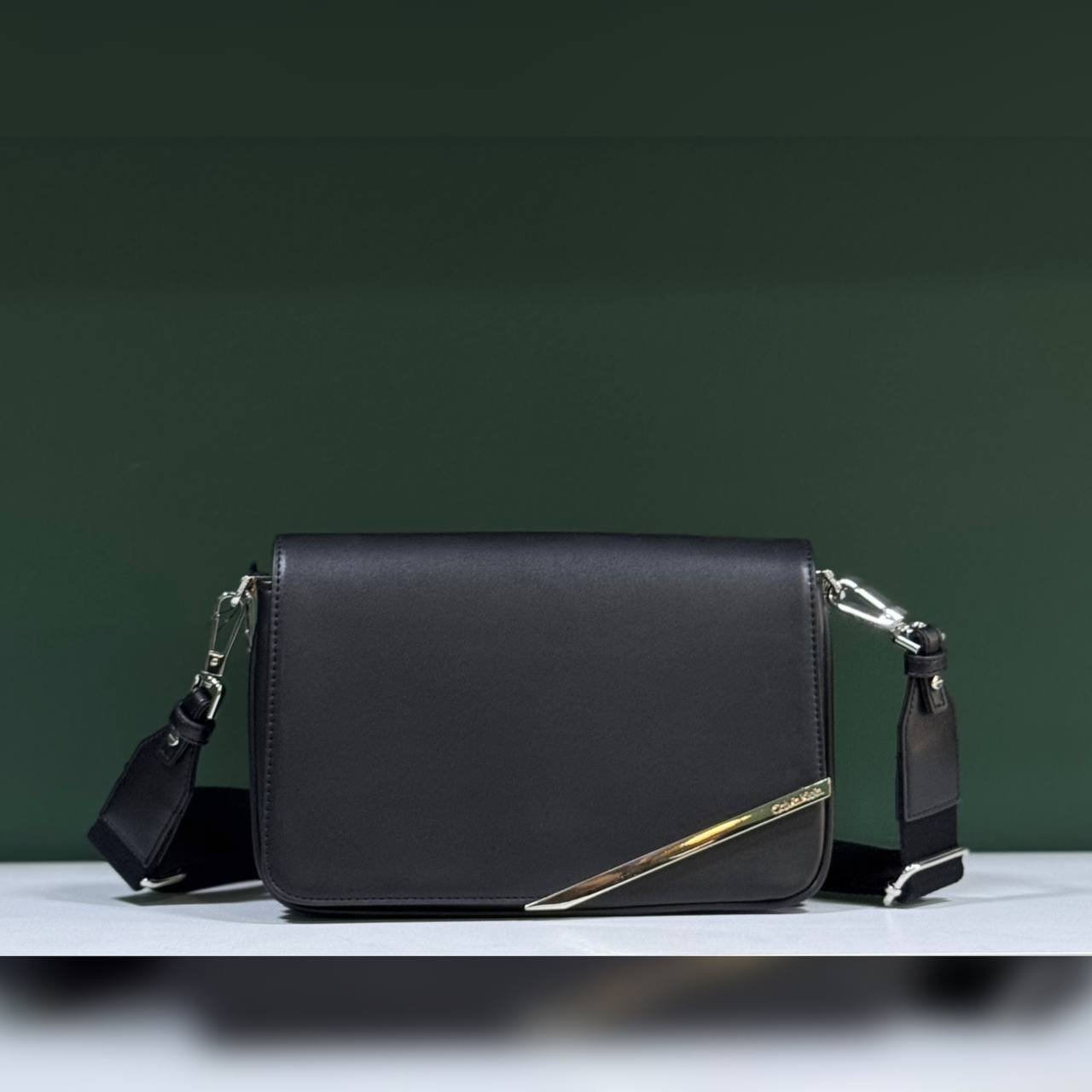 photo_2026-02-17_16-53-00 Calvin Klein Cross bag - Image 1