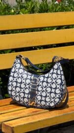 Guess Crossbag - Image 3