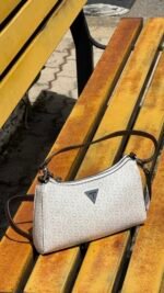 Guess Crossbag - Image 3
