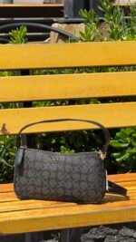 Guess Shoulder bag - Image 3