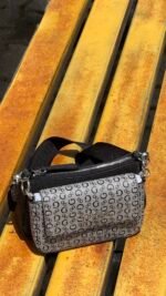 Guess Crossbag - Image 2