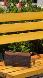 Calvin Klein Crossbag - Image 4
