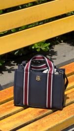 Tommy Hilfiger Crossbag - Image 2