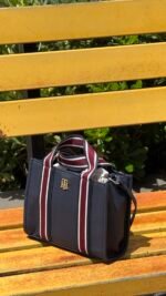 Tommy Hilfiger Crossbag - Image 4