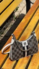 Dkny Crossbag - Image 3