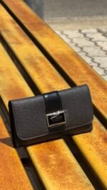 Guess Wallet - Image 3