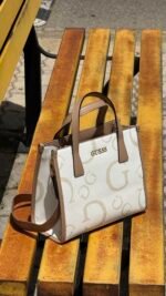 Guess Crossbag - Image 3