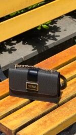 Guess Crossbag - Image 3