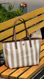 Tommy Hilfiger Handbag - Image 2