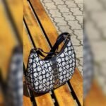 Guess Crossbag - Image 6