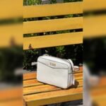 Guess Crossbag - Image 5