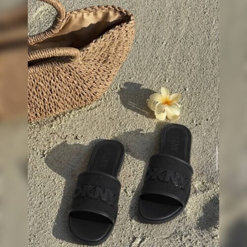 DKNY Slipper